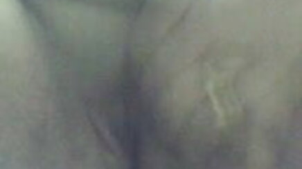 আন্ত জাতিগত বড় সুন্দরী মহিলা সুন্দরি সেক্সি মহিলার গানে গানে চুদাচুদি